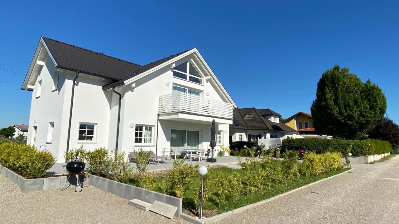 Ferienwohnung Mit Garten Straßwalchen Exterior foto